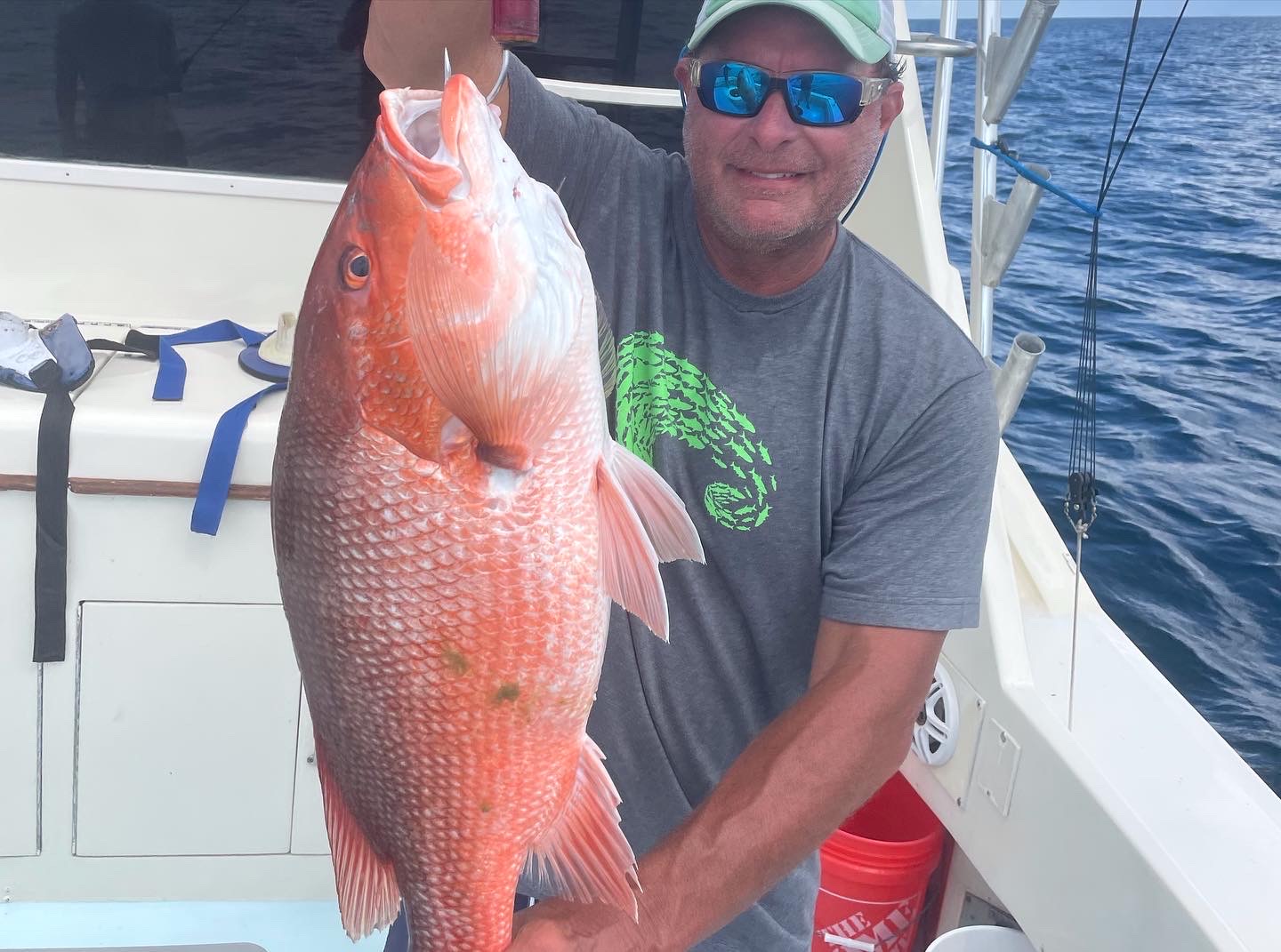 red snapper fishing on the Done Deal fishing charter